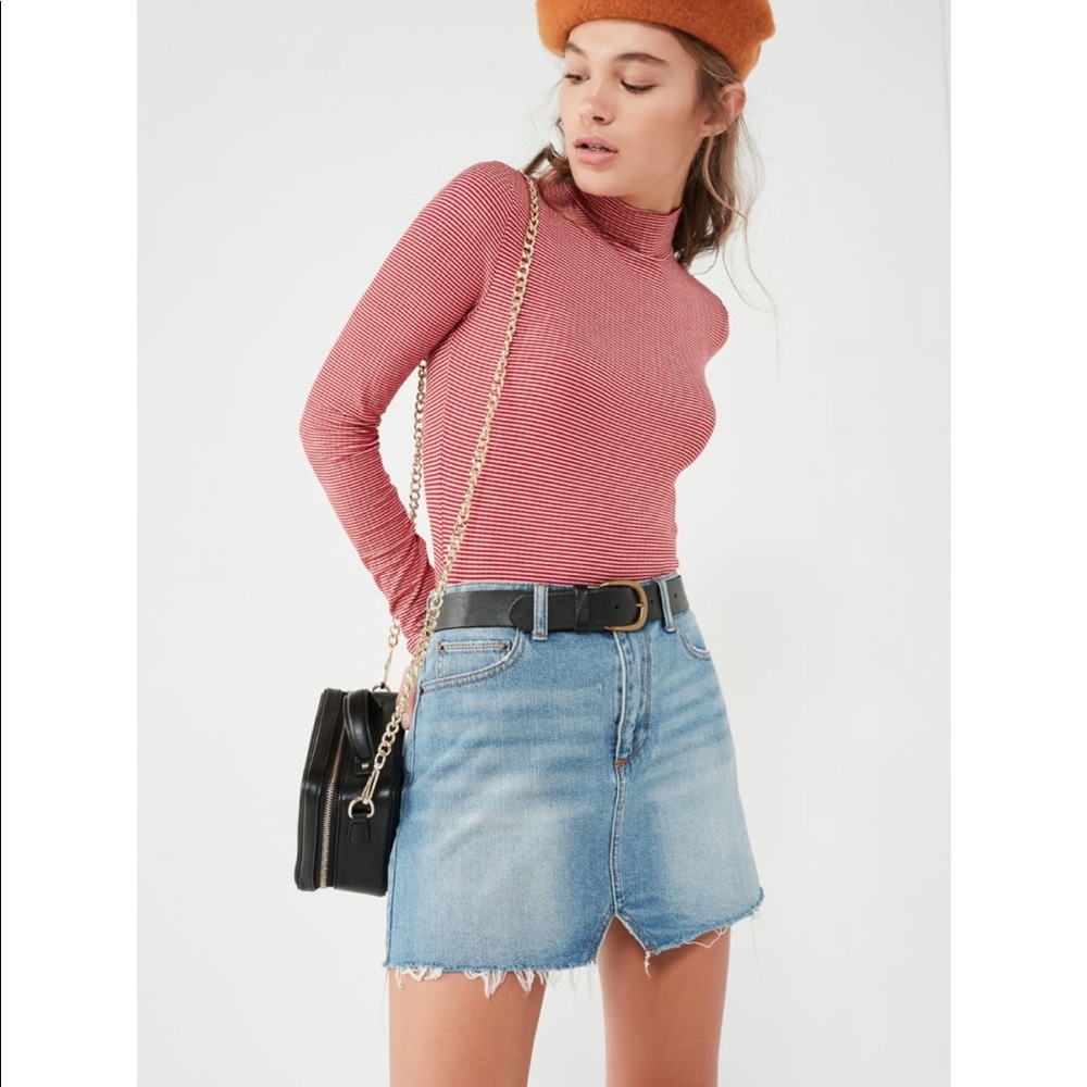 BDG notched mini denim skirt